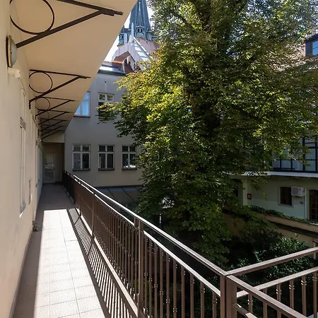 Spacious In The Heart Of Apartment Prague