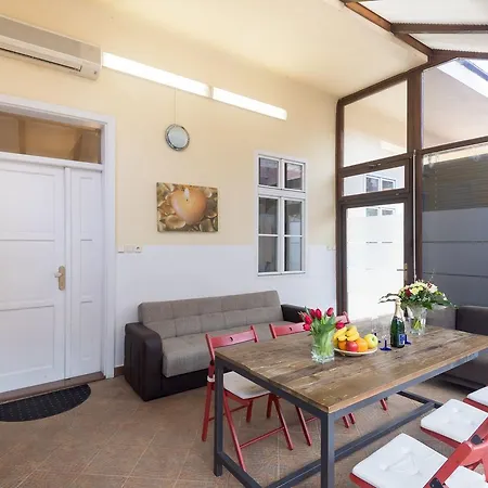 דירה Spacious In The Heart Of