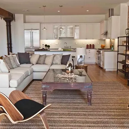 Spacious In The Heart Of Prag